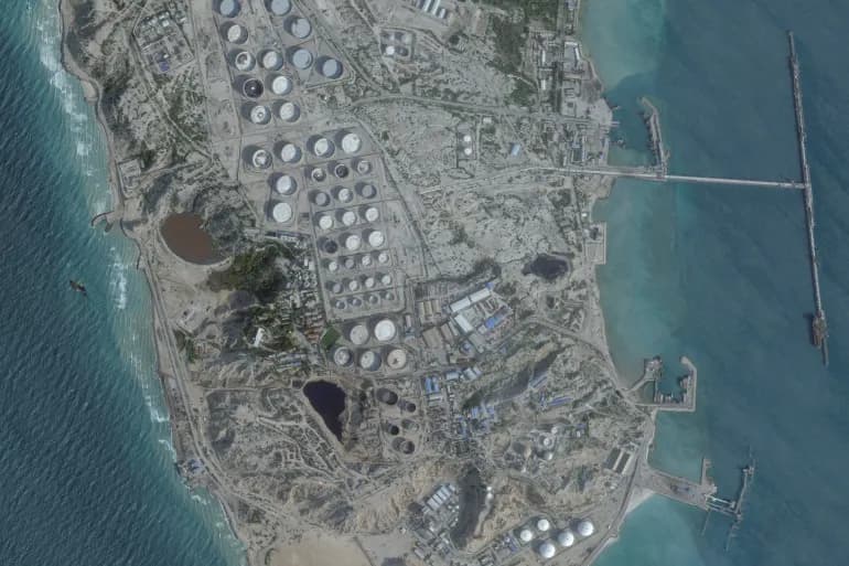 Ngeri! Pasukan Trump Bom 'Pulau Terlarang' Iran, Urat Nadi Minyak Dunia Nyaris Kiamat!